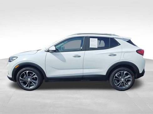Used 2022 Buick Encore GX Select FWD image 2