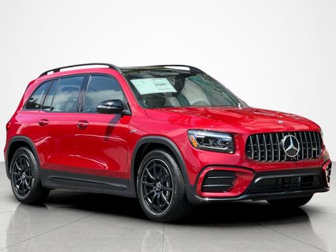 New 2026 Mercedes-Benz GLB 35 AMG 4MATIC image 7