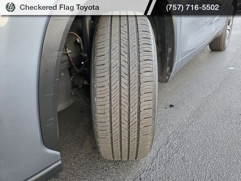 Used 2023 Toyota Highlander XLE image 14