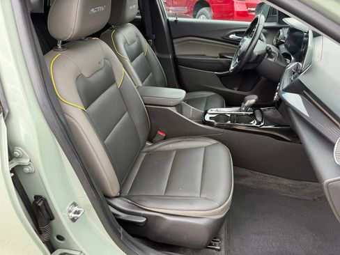 Certified 2025 Chevrolet Trax ACTIV w/ Driver Confidence Package FWD image 32