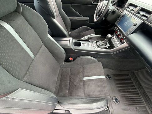 Used 2022 Toyota GR86 Premium RWD image 25