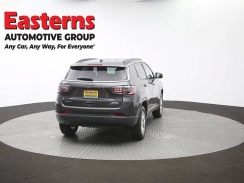 Used 2024 Jeep Compass Latitude AWD/4WD image 33