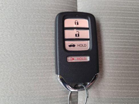 Used 2018 Honda Accord LX image 32