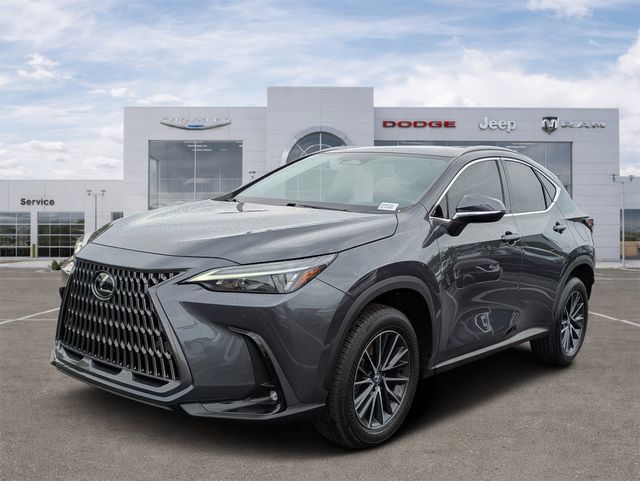 Used 2024 Lexus NX 250 FWD image 5
