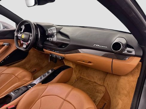 Used 2021 Ferrari F8 Tributo RWD image 30