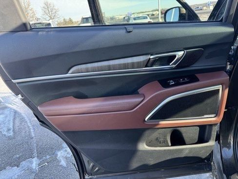 Used 2023 Kia Telluride SX Prestige image 28