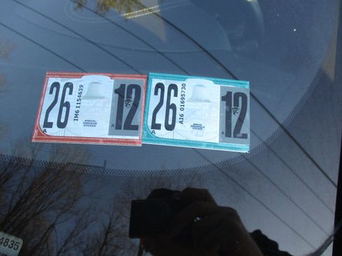 Used 2013 Dodge Avenger SE image 16