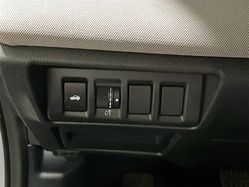 Used 2022 Subaru Legacy Premium image 10