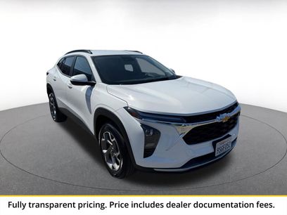 Used 2025 Chevrolet Trax LT