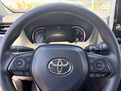 Used 2024 Toyota RAV4 XLE FWD image 26