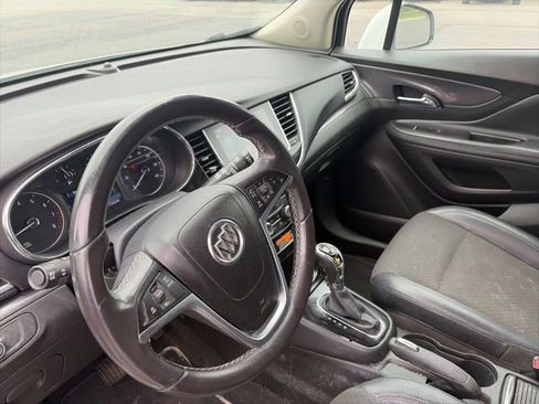 Used 2020 Buick Encore Preferred FWD image 7
