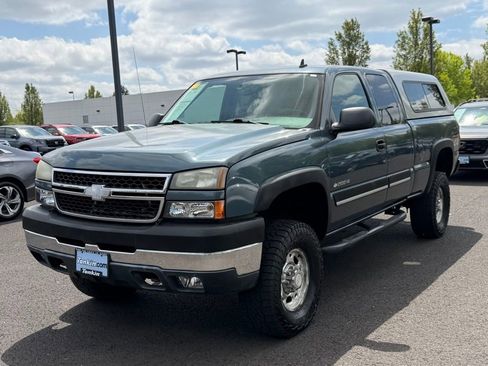 Used 2006 Chevrolet Silverado 2500 LT w/ Skid Plate Package AWD/4WD image 4