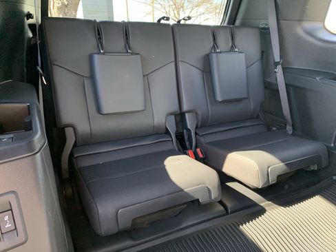 Certified 2026 Lexus GX 550 w/ Accessory Package (2T) image 33