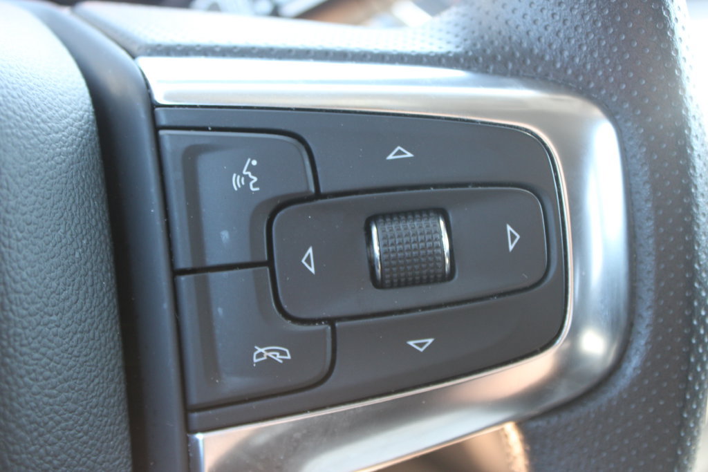 Used 2025 Chevrolet Blazer LT FWD image 36