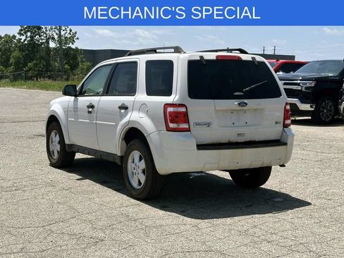 Used 2011 Ford Escape XLT FWD image 3