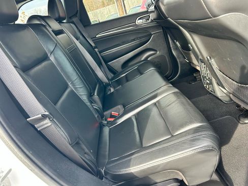 Used 2020 Jeep Grand Cherokee Limited AWD/4WD image 12