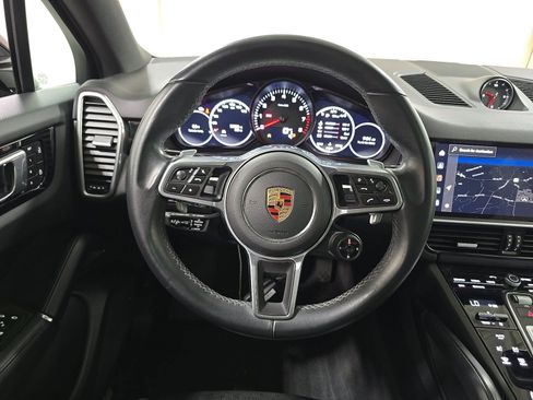 Used 2023 Porsche Cayenne Platinum Edition AWD/4WD image 10