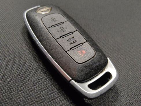 Used 2024 Nissan Sentra S image 32