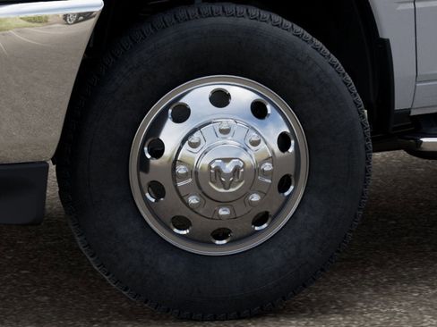 New 2026 RAM 3500 Laramie AWD/4WD image 4