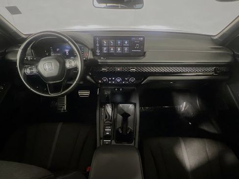 Used 2024 Honda Accord Sport image 28