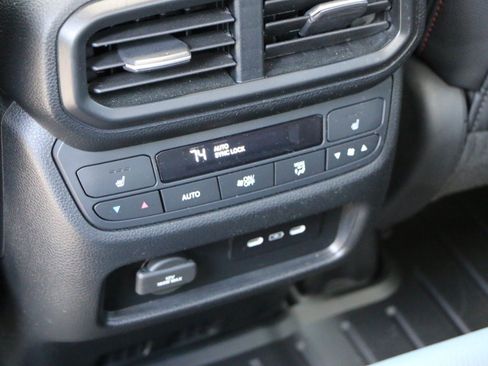 Used 2024 Honda Ridgeline Black Edition image 35