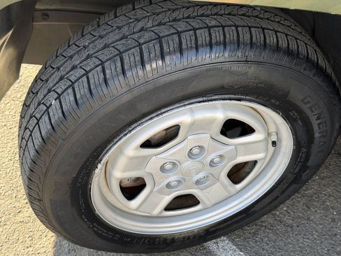 Used 2008 Jeep Patriot Sport AWD/4WD image 23