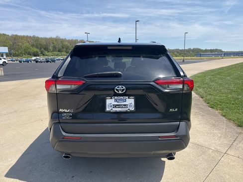 Used 2024 Toyota RAV4 XLE FWD image 6
