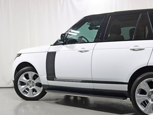 Used 2018 Land Rover Range Rover Supercharged image 11
