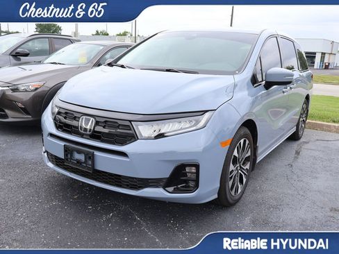 Used 2026 Honda Odyssey Elite image 12