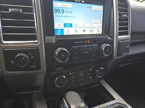 Used 2016 Ford F150 Lariat RWD image 13