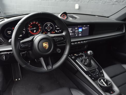 Certified 2020 Porsche 911 Carrera S RWD image 13