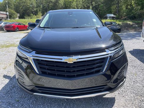 Used 2022 Chevrolet Equinox LT image 2