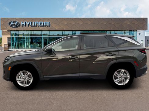 New 2026 Hyundai Tucson SE image 3