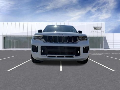 Used 2023 Jeep Grand Cherokee L Overland w/ Rear Seat Video Group I AWD/4WD image 7