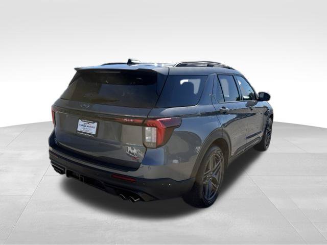 Used 2025 Ford Explorer ST w/ Sun And Sound Package AWD/4WD image 2