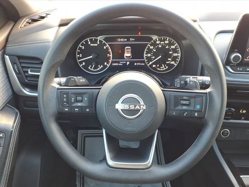 Certified 2023 Nissan Rogue SV image 24