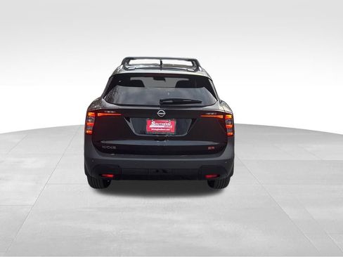 New 2026 Nissan Kicks SR w/ Cold Weather Package image 3