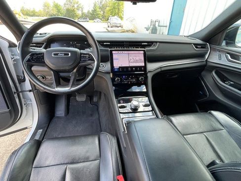 Used 2022 Jeep Grand Cherokee L Overland w/ Luxury Tech Group IV image 23