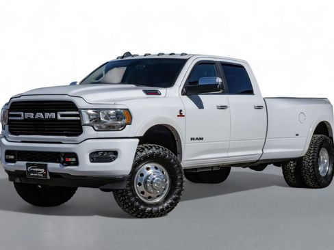 Used 2022 RAM 3500 Laramie w/ Chrome Appearance Group image 5