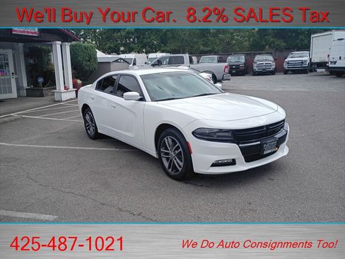 Used 2019 Dodge Charger SXT AWD/4WD image 3