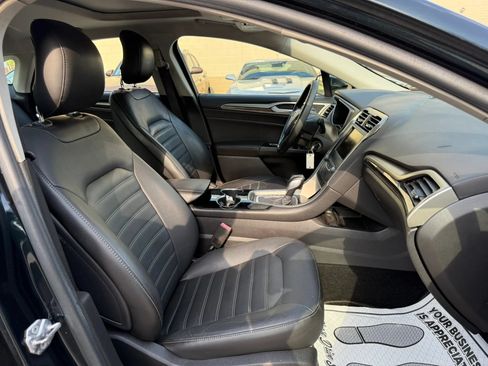 Used 2014 Ford Fusion SE w/ Equipment Group 202A FWD image 20