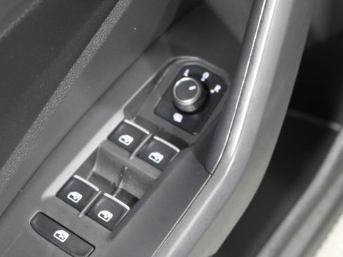 Used 2025 Volkswagen Jetta Sport FWD image 7