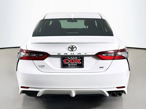 Certified 2021 Toyota Camry SE image 6