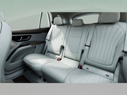 Certified 2023 Mercedes-Benz EQS 580 4MATIC SUV image 43