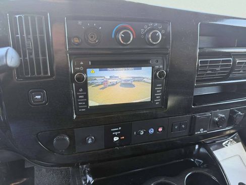 Used 2021 Chevrolet Express 2500 LS w/ Enhanced Convenience Package RWD image 49