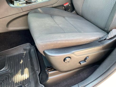 Used 2018 Jeep Grand Cherokee Laredo AWD/4WD image 20