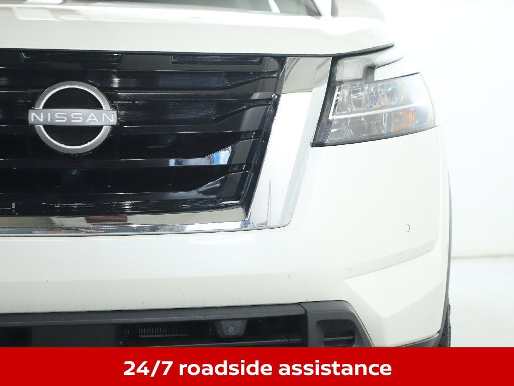 Used 2023 Nissan Pathfinder SL w/ SL Premium Package AWD/4WD image 9