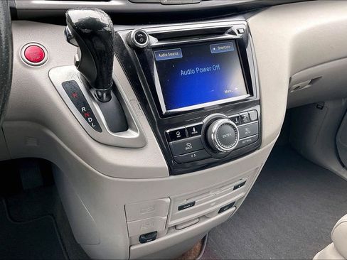 Used 2014 Honda Odyssey Touring image 25