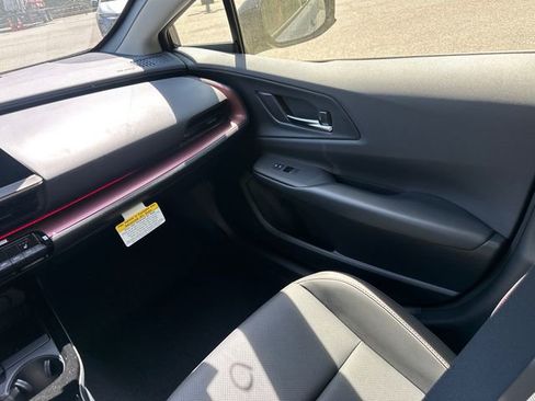 New 2026 Toyota Prius Plug-In Hybrid FWD image 18