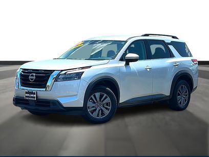Used 2024 Nissan Pathfinder SV